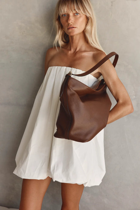 Serena Mocha Leather Hobo Bag | Vestirsi