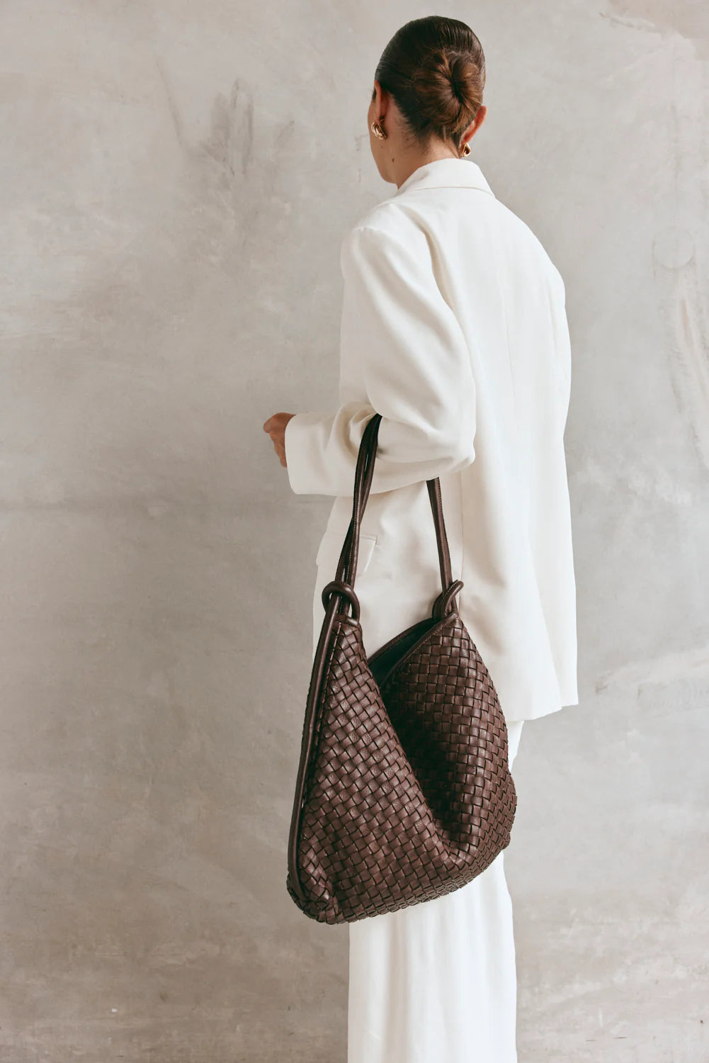 Woven Bella Dark Chocolate 2 in 1 Convertible Backpack Tote | Vestirsi