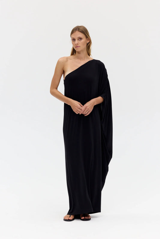 Crave Batwing Gown, Black | Third Form