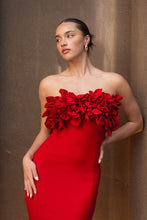 Load image into Gallery viewer, Lila Fitted Midi Dress in Red | Elliatt