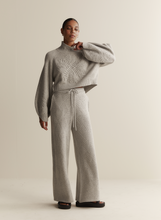 Load image into Gallery viewer, Elizabeth Wool Quilt Knit Pant, Grey | Joslin