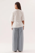 Load image into Gallery viewer, Sohvi Tee Chalk / Sovere Studio