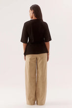 Load image into Gallery viewer, Sohvi Tee Black / Sovere Studio