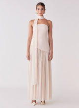 Load image into Gallery viewer, Viewpoint Maxi Dress | Esmaee