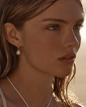 Load image into Gallery viewer, Cayman Earrings | Amber Sceats
