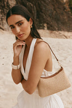 Load image into Gallery viewer, Ashley Tan Raffia Crossbody Bag | Vestirsi