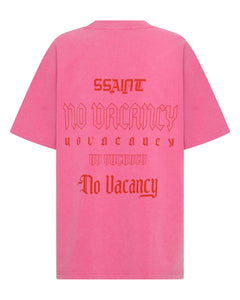 No Vacancy Tee Charcoal Acid Wash  Dark Pink| SŚAINT