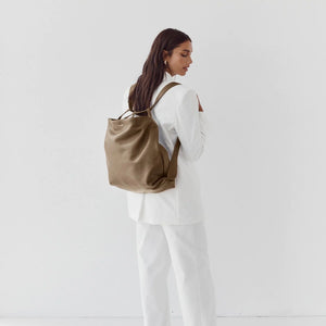 Bella XL Taupe 2-in-1 Convertible Backpack Tote | Vestirsi
