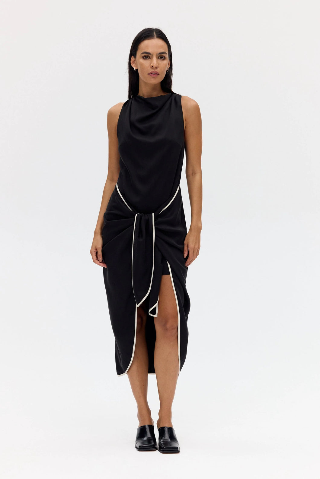 Linger Tie Midi Dress Nocturne / Third Form