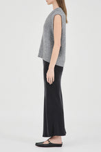 Load image into Gallery viewer, The Fluffy Knit Best - Charcoal / Friend of Audrey