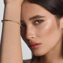 Load image into Gallery viewer, Elio Cuff Gold | Saint Valentine