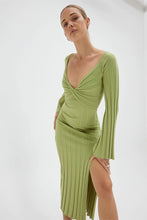 Load image into Gallery viewer, Radiant Knit Dress / Sovere