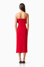 Load image into Gallery viewer, Lila Fitted Midi Dress in Red | Elliatt