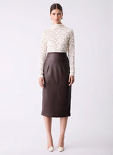 Load image into Gallery viewer, Formation Lace Top | Esmaee
