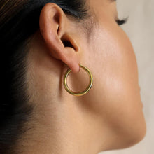 Load image into Gallery viewer, Classic Hoops Medium Gold | Saint Valentine