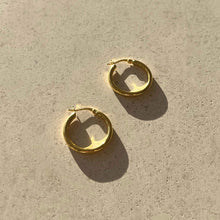 Load image into Gallery viewer, Classic Hoops Medium Gold | Saint Valentine