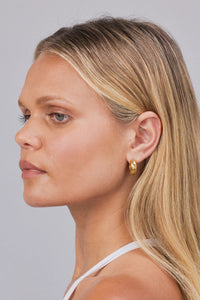 Petite Thick Huggies Gold 18mm / Porter Jewellery
