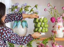 Load image into Gallery viewer, Pear Vase / Noss &amp; Co