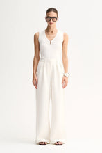 Load image into Gallery viewer, Lindsay Knit Top White | Elka Collective