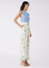 Load image into Gallery viewer, Rebound Knit Tank Sky | Esmaee