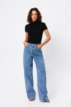 Load image into Gallery viewer, Mayfair Short Sleeve Top, Black | Mossman