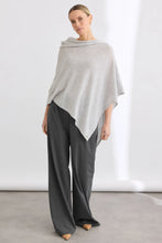 Load image into Gallery viewer, Mia Poncho | Mia Fratino