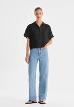Load image into Gallery viewer, Constance S/S Shirt Black | Morrison