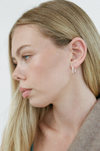 Load image into Gallery viewer, 90'S Hoops Silver 20mm / Porter