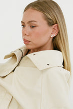 Load image into Gallery viewer, Pear Studs 2CT Canary / Porter