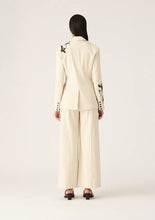 Load image into Gallery viewer, Lis Embroidery Blazer | MOS