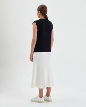 Load image into Gallery viewer, Iris &amp; Wool Black Scallop Vest