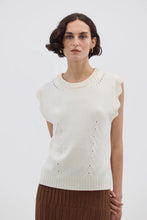 Load image into Gallery viewer, Scallop Vest, Panna | Iris &amp; Wool