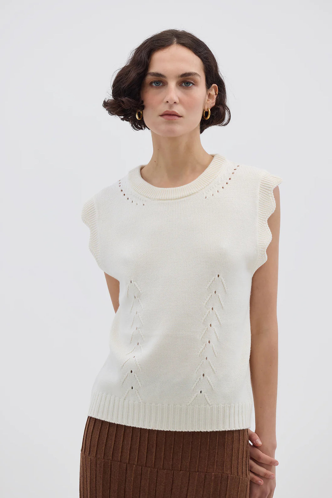 Scallop Vest, Panna | Iris & Wool