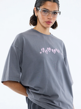 Load image into Gallery viewer, Pelly Spray Heart Tee | Ena Pelly