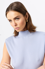 Load image into Gallery viewer, Quiet Force Top | MOSSMAN