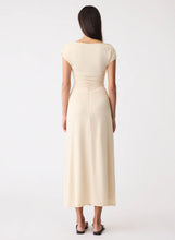 Load image into Gallery viewer, Sculpted Top, Porcelain | Esmaee