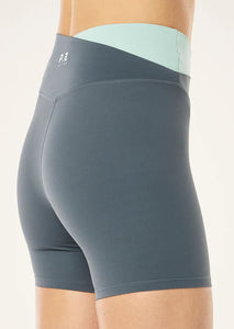Wander 5" Bike Shorts, Thunder/Dusty Mint | P E Nation