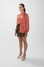 Load image into Gallery viewer, Regal Shirt Rose | Realm Origin