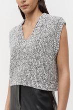 Load image into Gallery viewer, Peptie Speckle Knit Vest Grey Speckle / Friend of Audrey