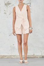 Load image into Gallery viewer, The Linen-Blend Wrap Vest / Friend of Audrey
