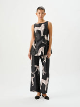 Load image into Gallery viewer, Vixen Top, Cheetah Royale Black | Roame