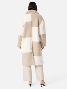 Amber Oversized Teddy Coat Bone/Stone Check / Ena Pelly