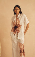 Load image into Gallery viewer, Stillsta Cuffed Short Sleeve Shirt | Aur Ocea