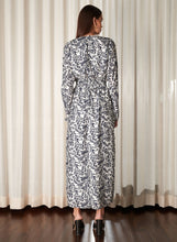 Load image into Gallery viewer, Novella Maxi Dress | ESMAEE