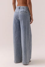 Load image into Gallery viewer, Etch Denim Jeans, Heritage Blue | Sovere