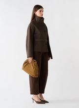 Load image into Gallery viewer, Incline Jacket Chocolate / Esmaee