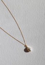 Load image into Gallery viewer, Keshi Pearl Necklace Gold | Saint Valentine