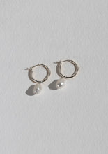 Load image into Gallery viewer, Mini Keshi Pearl Hoops Silver | Saint Valentine