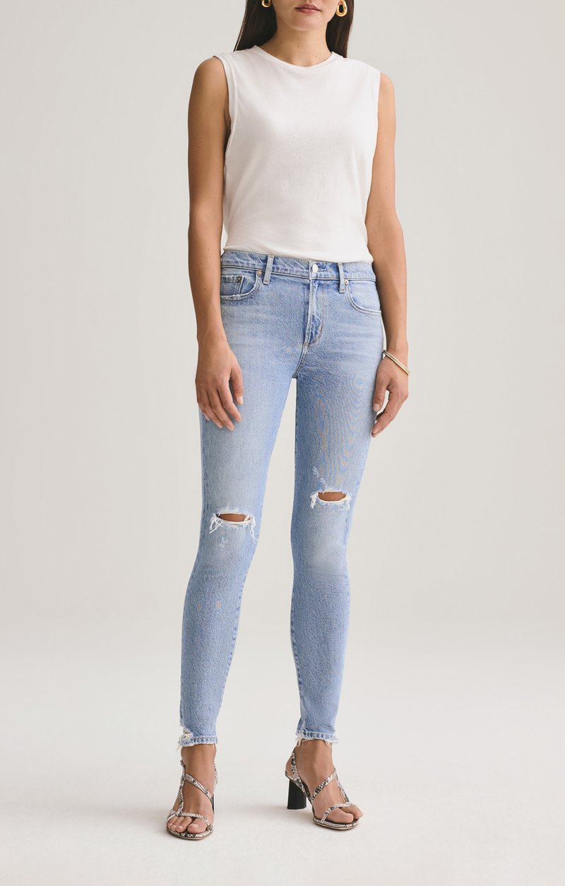 Sophie Mid Rise Skinny Ankle Jeans in Shrine