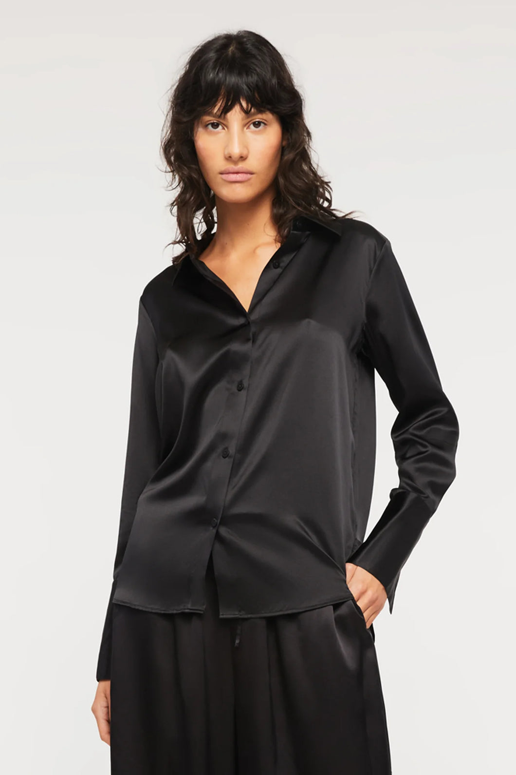 Isla Shirt, Black | Ginia